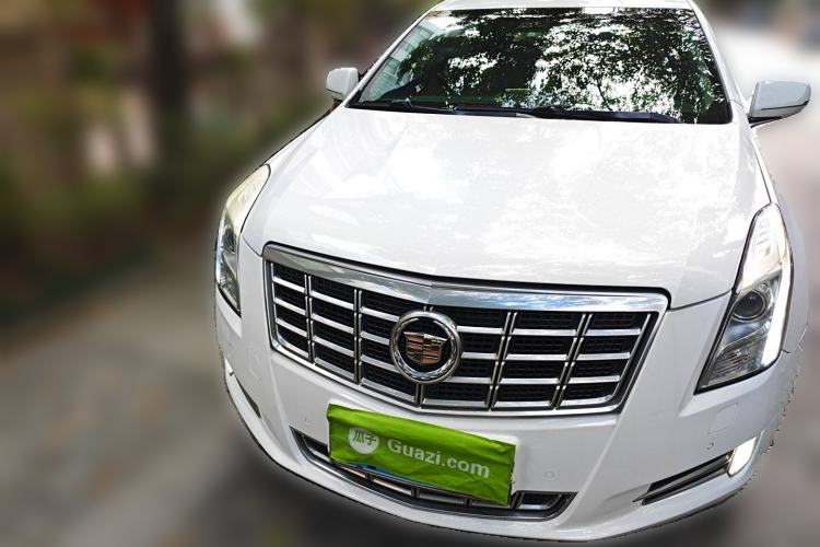 Used Cadillac XTS 2013 28T Luxury Model Front