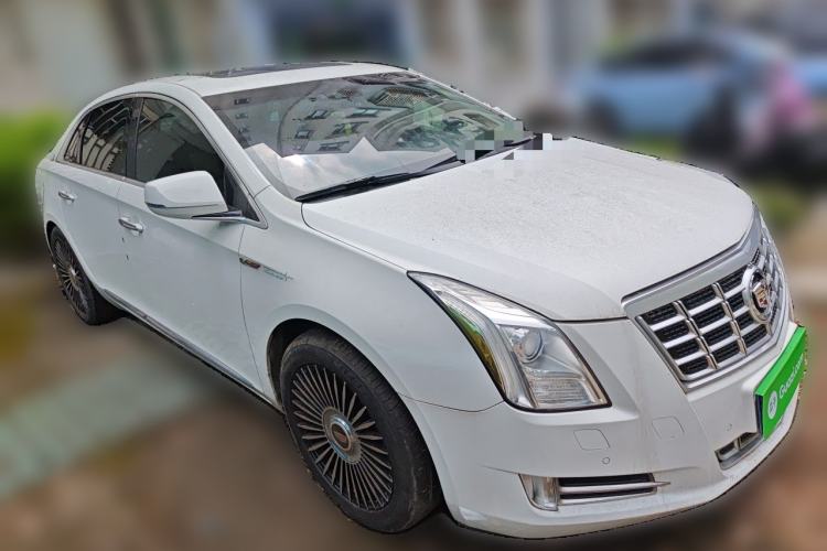 Used Cadillac XTS 2013 28T Luxury Model Front Right 45 Deg