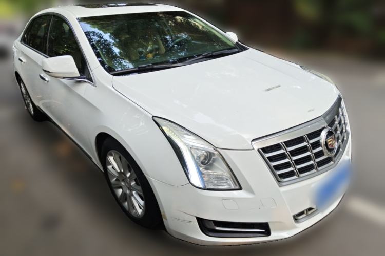 Used Cadillac XTS 2013 28T Comfort Model Front Right 45 Deg