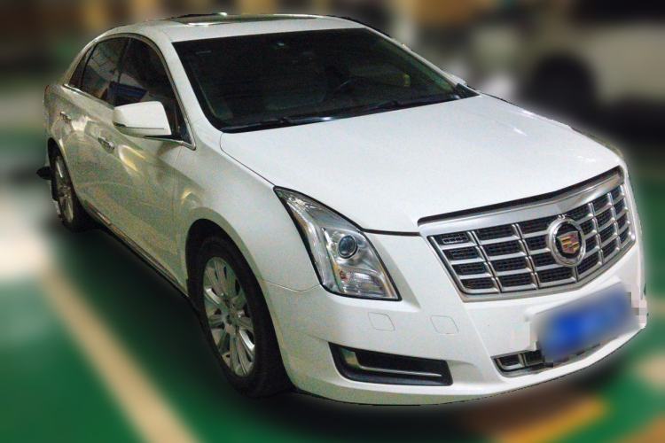 Used Cadillac XTS 2013 28T Comfort Model Front Right 45 Deg