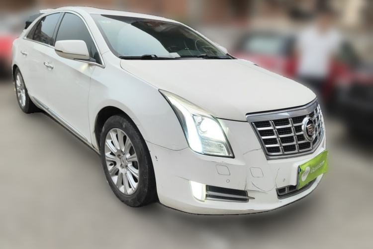 Used Cadillac XTS 2013 28T Luxury Model Front Right 45 Deg