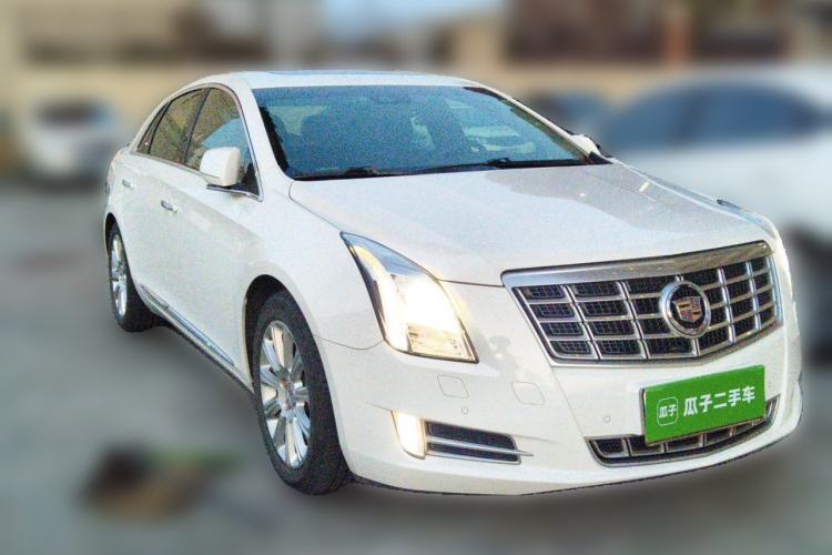 Used Cadillac XTS 2013 28T Luxury Model Front Right 45 Deg