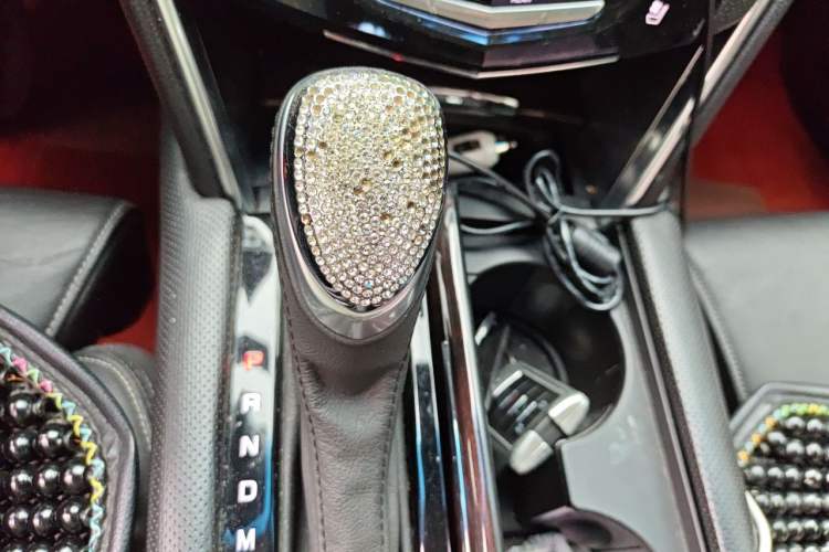 Used Cadillac XTS 2013 28T Luxury Model Gear Lever