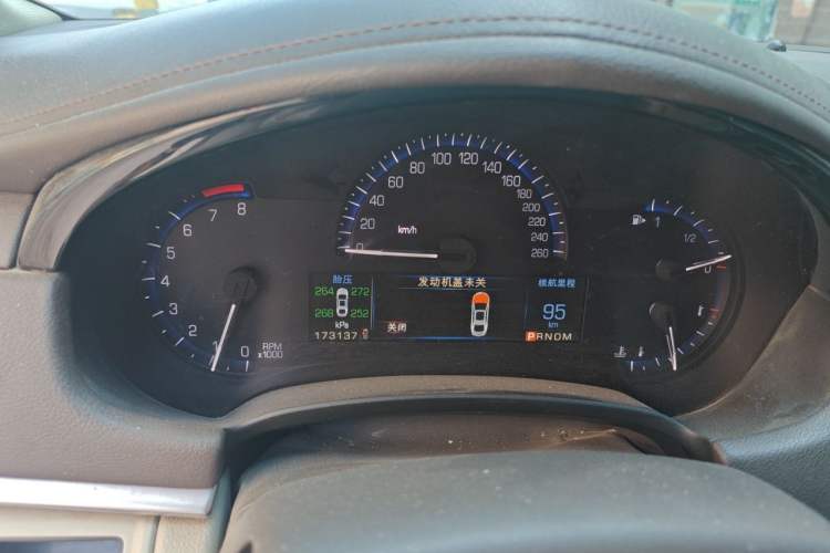 Used Cadillac XTS 2013 28T Comfort Model Instrument Cluster