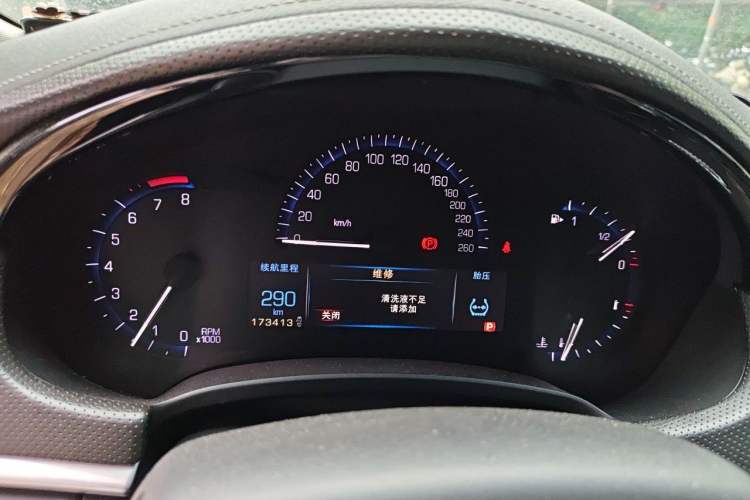 Used Cadillac XTS 2013 28T Luxury Model Instrument Cluster