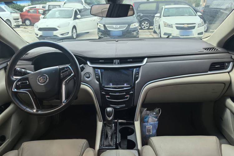 Used Cadillac XTS 2013 28T Comfort Model Interior 1