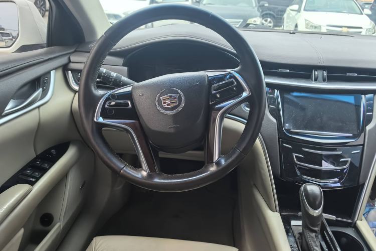 Used Cadillac XTS 2013 28T Comfort Model Interior 2