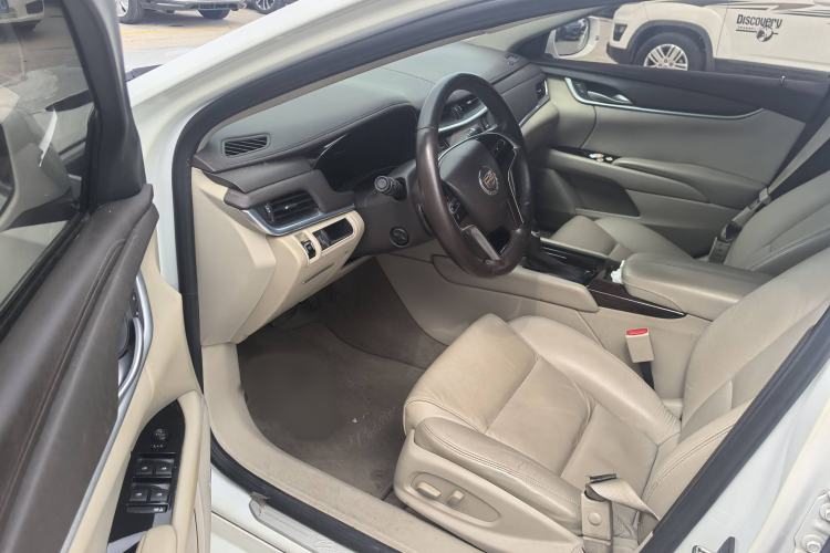Used Cadillac XTS 2013 28T Comfort Model Interior 5