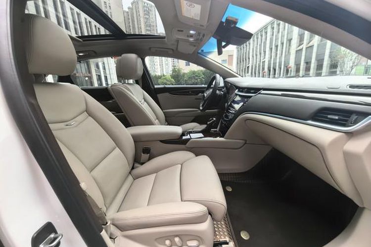 Used Cadillac XTS 2013 28T Leading Model Interior 6