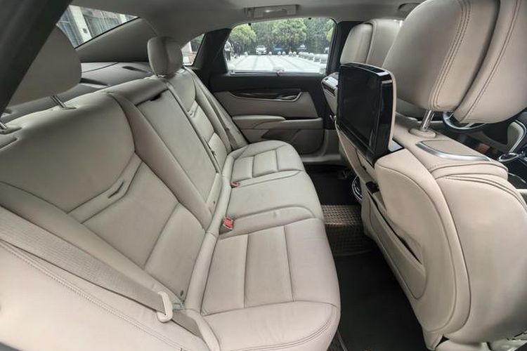 Used Cadillac XTS 2013 28T Leading Model Interior 9
