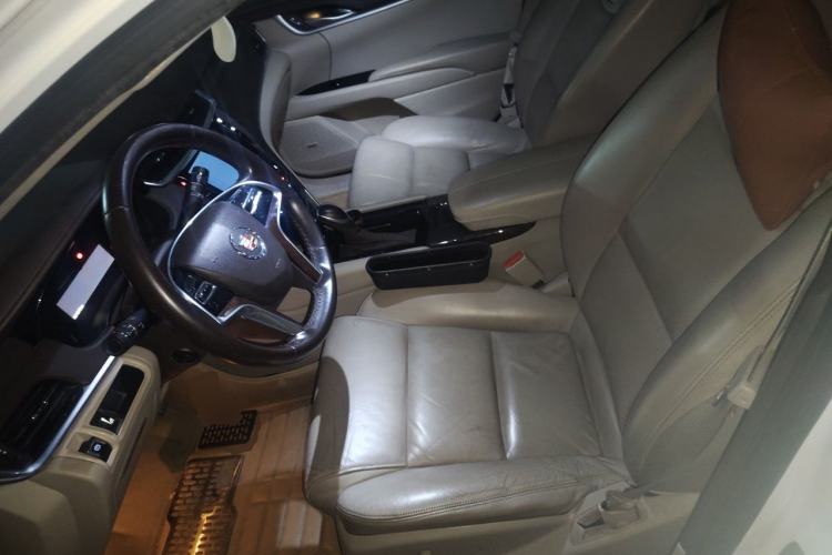 Used Cadillac XTS 2013 28T Comfort Model Left Front Seat