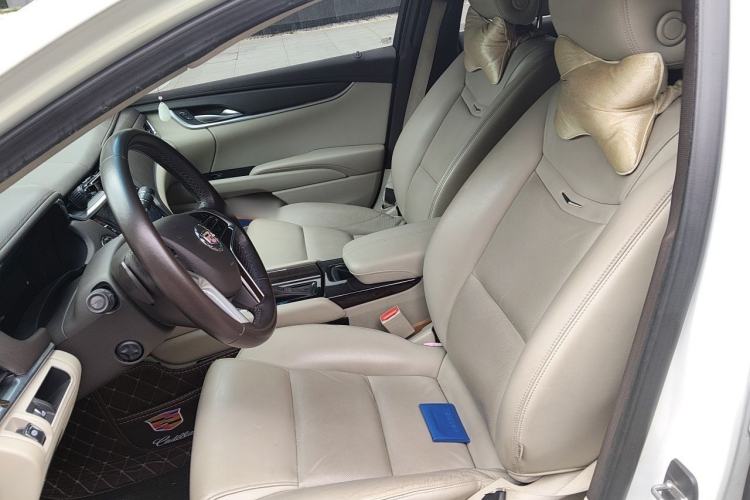 Used Cadillac XTS 2013 28T Comfort Model Left Front Seat