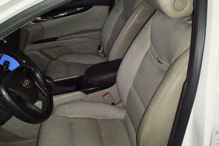 Used Cadillac XTS 2013 28T Comfort Model Left Front Seat