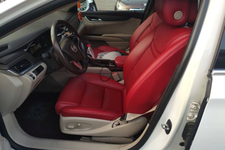 Used Cadillac XTS 2013 28T Comfort Model Left Front Seat