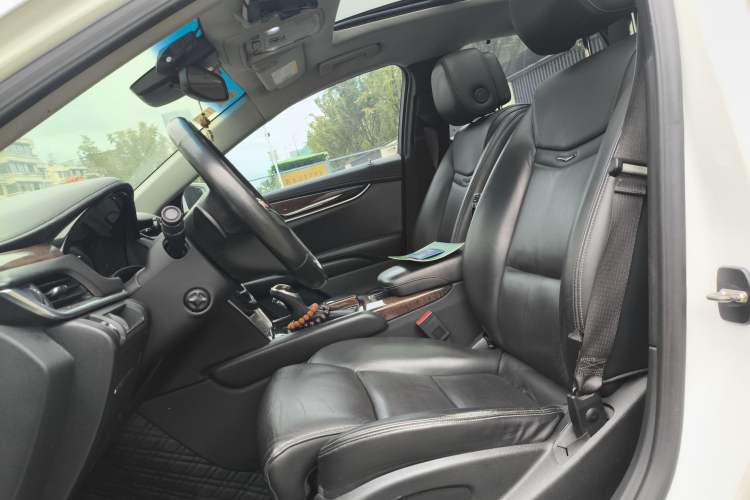 Used Cadillac XTS 2013 28T Luxury Model Left Front Seat