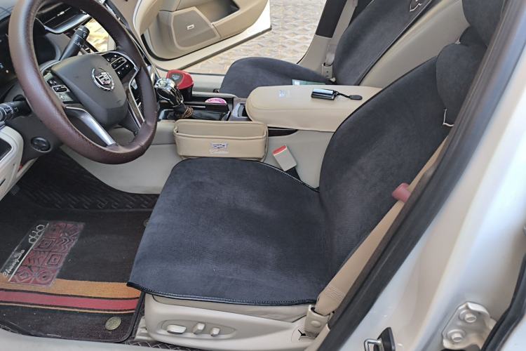 Used Cadillac XTS 2013 28T Comfort Model Left Front Seat