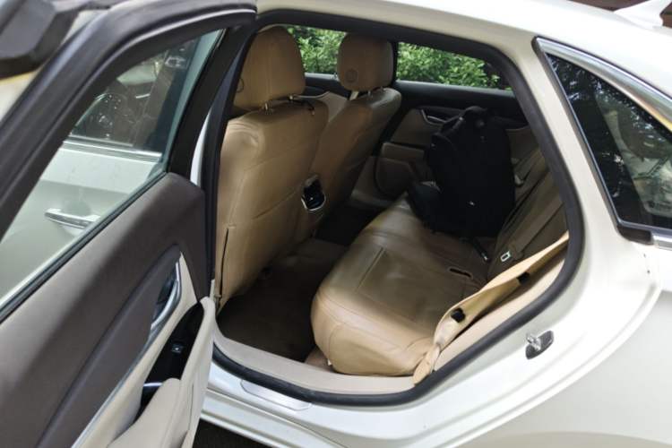 Used Cadillac XTS 2013 28T Comfort Model Left Rear Seat