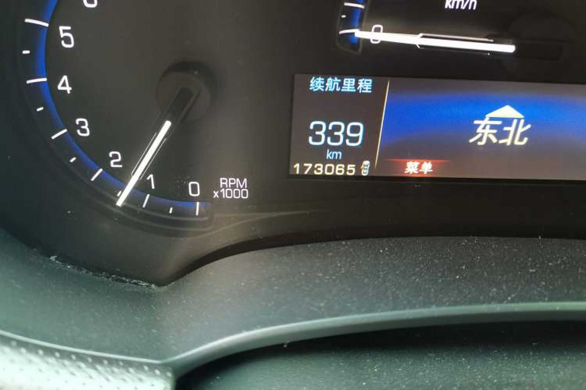 Used Cadillac XTS 2013 28T Luxury Model Odometer Close Up