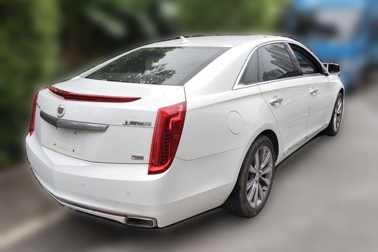 Used Cadillac XTS 2013 36S Platinum Edition Rear Right 45 Deg