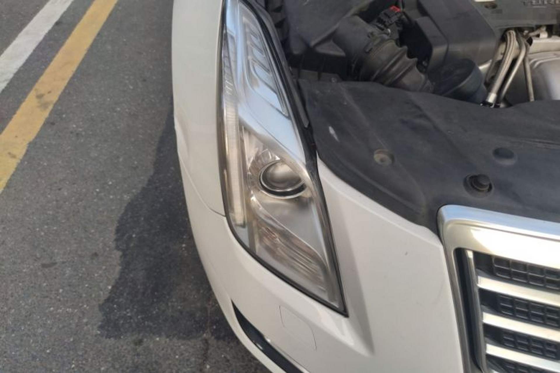 Used Cadillac XTS 2013 28T Comfort Model Right Front Headlight