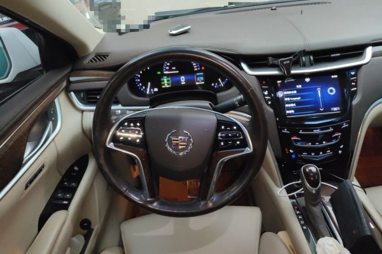 Used Cadillac XTS 2013 28T Luxury Model Steering Wheel