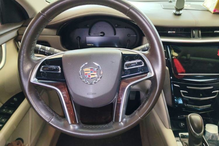 Used Cadillac XTS 2013 28T Comfort Model Steering Wheel