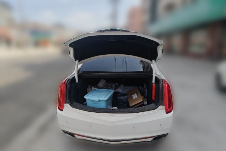 Used Cadillac XTS 2013 28T Comfort Model Trunk
