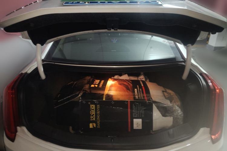 Used Cadillac XTS 2013 28T Comfort Model Trunk