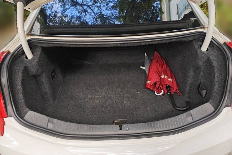 Used Cadillac XTS 2013 28T Luxury Model Trunk