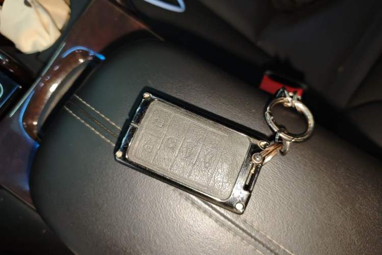 Used Cadillac XTS 2013 28T Luxury Model Vehicle Key