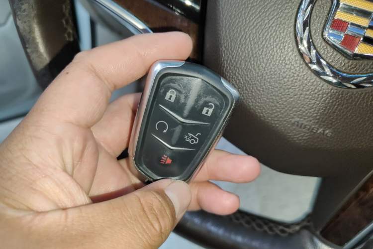Used Cadillac XTS 2013 28T Luxury Model Vehicle Key