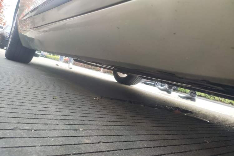 Used Cadillac XTS 2013 28T Luxury Model Chassis Front Right