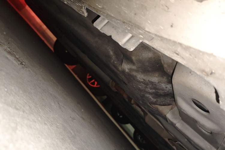 Used Cadillac XTS 2013 28T Comfort Model Chassis Front Right