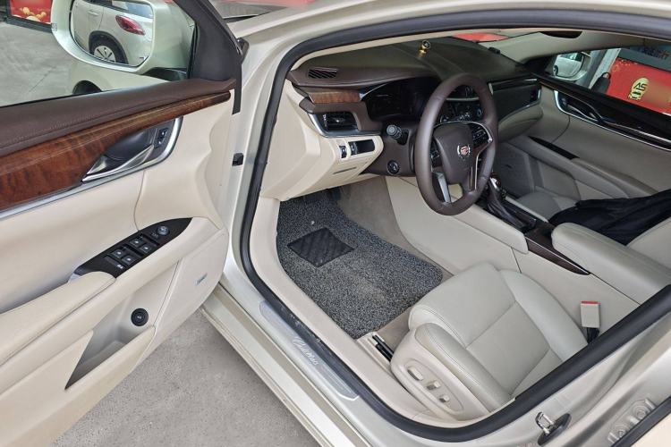 Used Cadillac XTS 2013 28T Elite Edition Driver Seat
