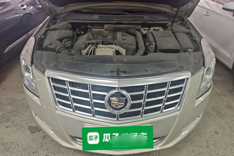 Used Cadillac XTS 2013 28T Luxury Model Engine Bay