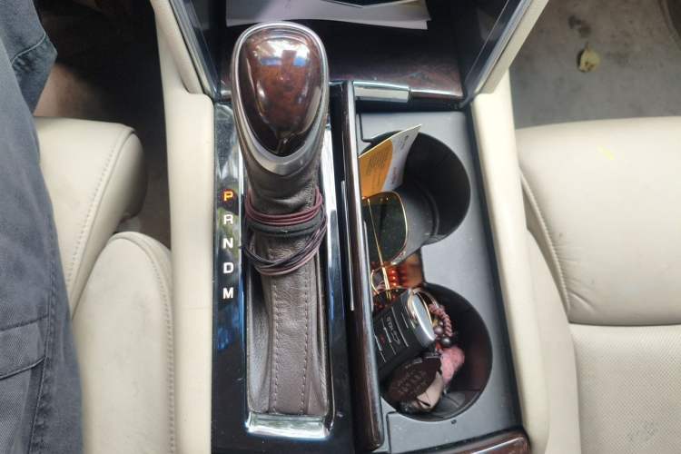 Used Cadillac XTS 2013 28T Leading Model Gear Lever