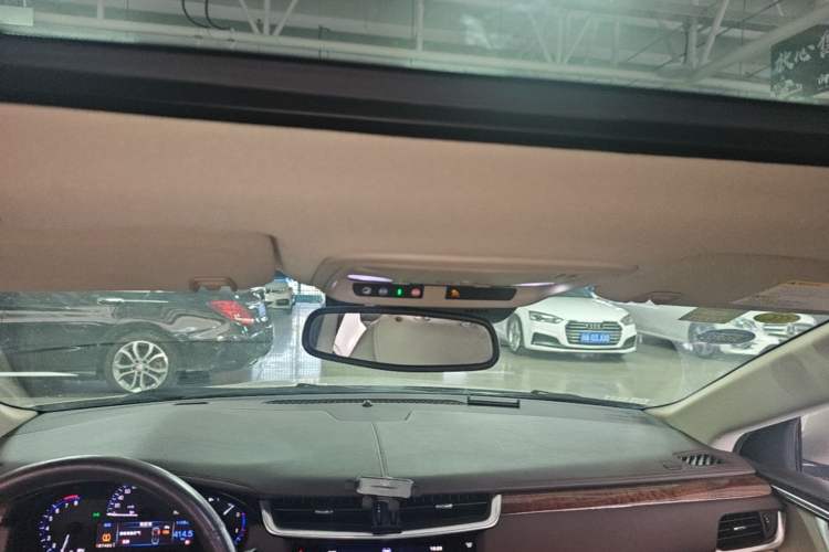 Used Cadillac XTS 2013 28T Luxury Model Headliner