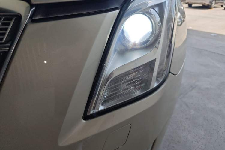 Used Cadillac XTS 2013 28T Elite Edition Left Front Headlight