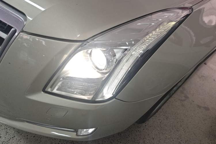 Used Cadillac XTS 2013 28T Luxury Model Left Front Headlight