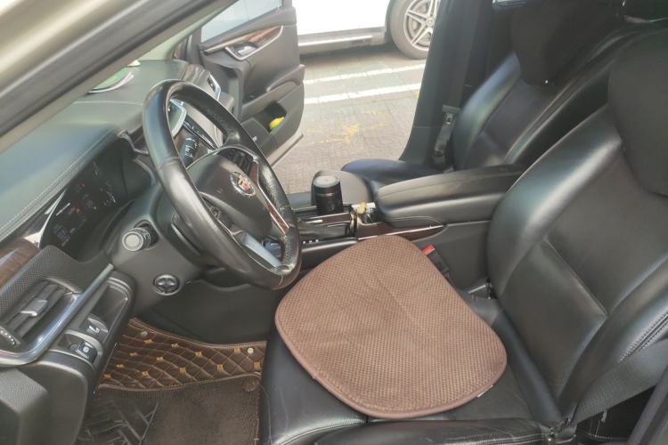 Used Cadillac XTS 2013 28T Luxury Model Left Front Seat