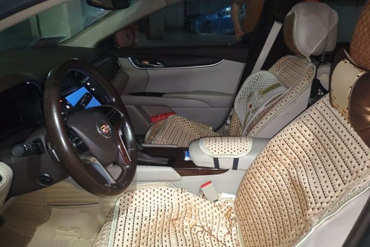 Used Cadillac XTS 2013 28T Comfort Model Left Front Seat