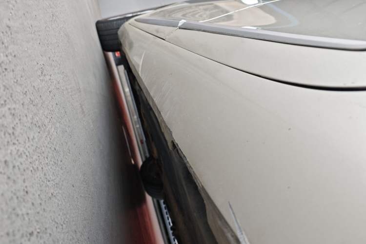 Used Cadillac XTS 2013 28T Elite Edition Left Side Sill