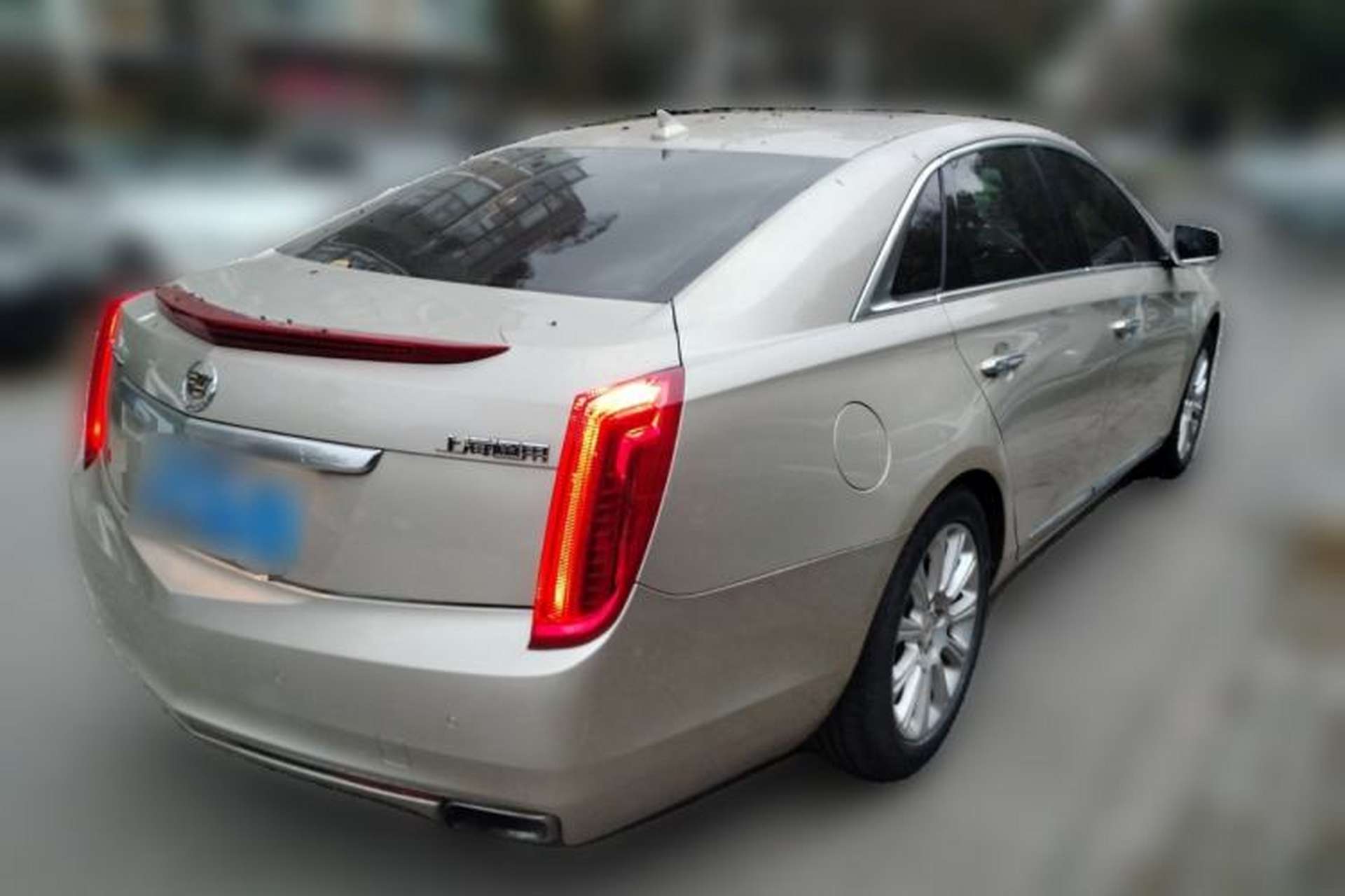 Used Cadillac XTS 2013 28T Luxury Model Rear Right 45 Deg