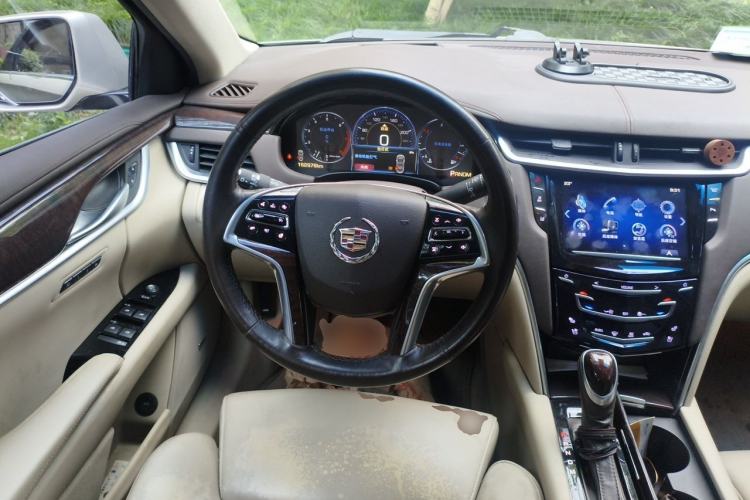 Used Cadillac XTS 2013 28T Leading Model Steering Wheel