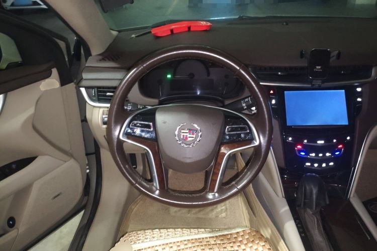 Used Cadillac XTS 2013 28T Comfort Model Steering Wheel