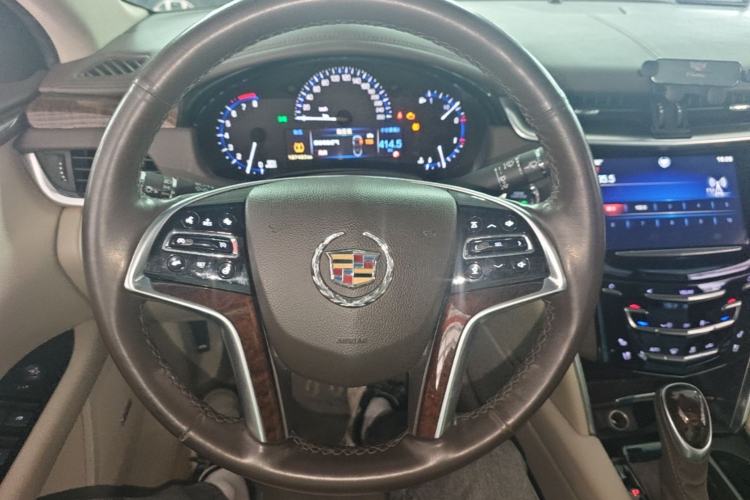 Used Cadillac XTS 2013 28T Luxury Model Steering Wheel