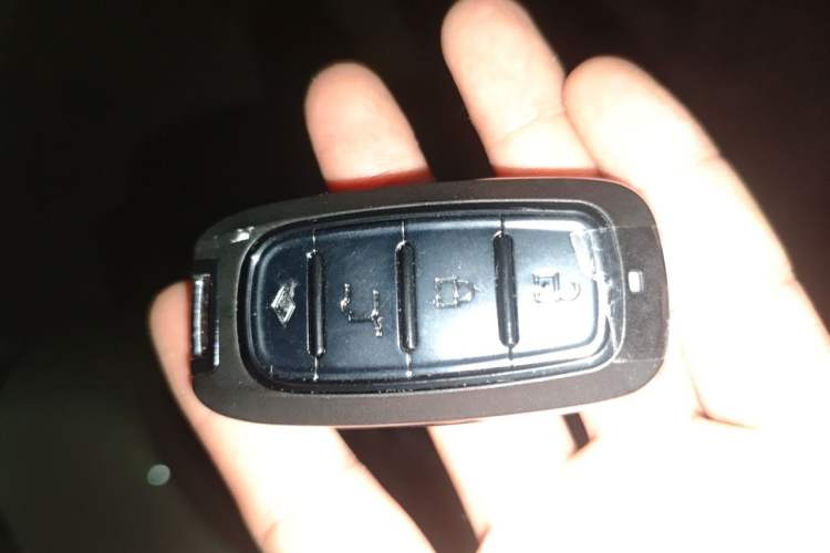 Used Cadillac XTS 2013 28T Comfort Model Vehicle Key