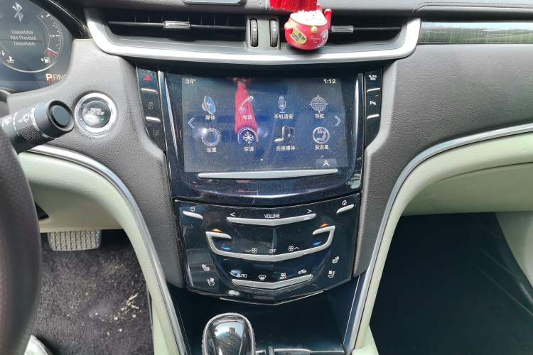 Used Cadillac XTS 2014 28T Platinum Edition Audio And AC Panel