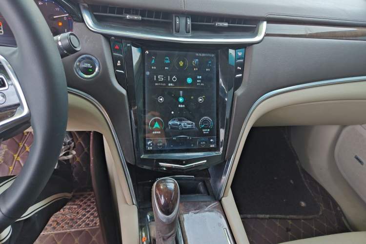 Used Cadillac XTS 2014 28T Comfort Version Audio And AC Panel