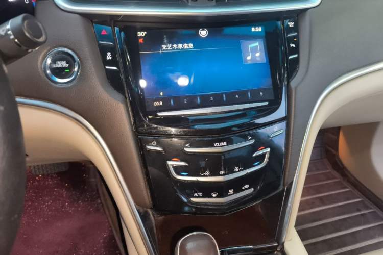 Used Cadillac XTS 2014 28T Comfort Version Audio And AC Panel